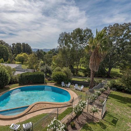 Motel Harriet House Tumut Esterno foto