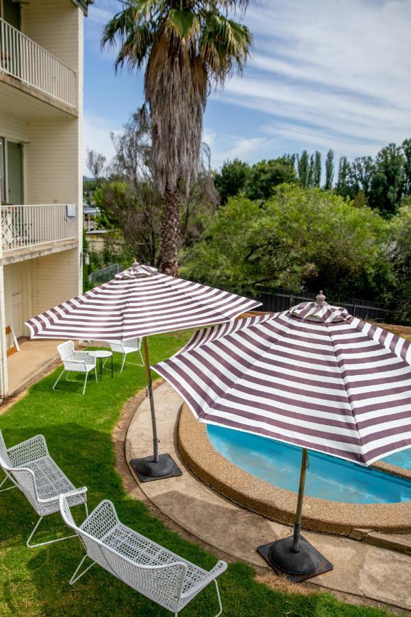 Motel Harriet House Tumut Esterno foto