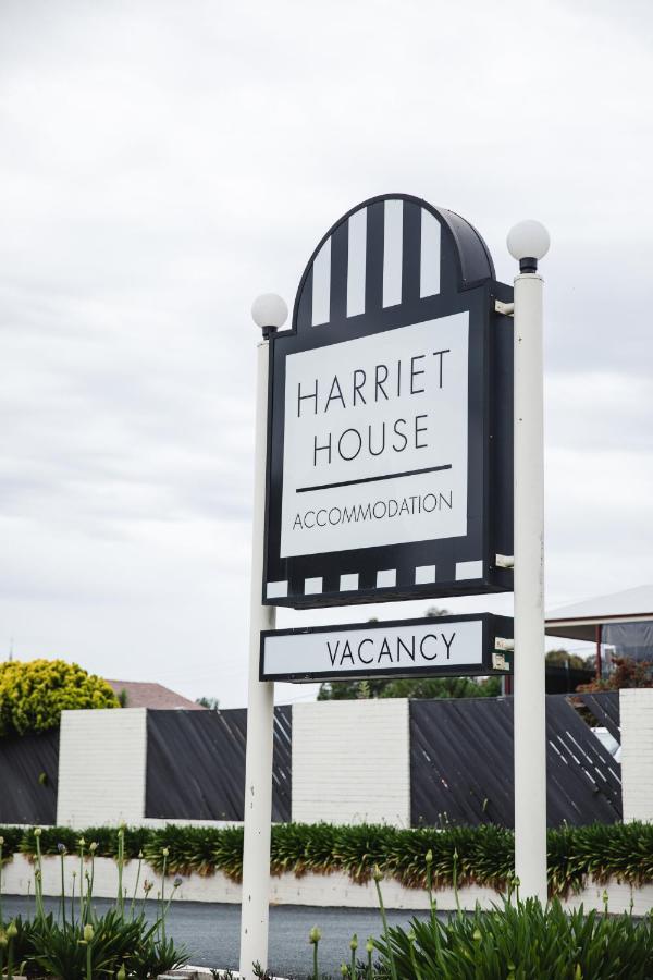 Motel Harriet House Tumut Esterno foto