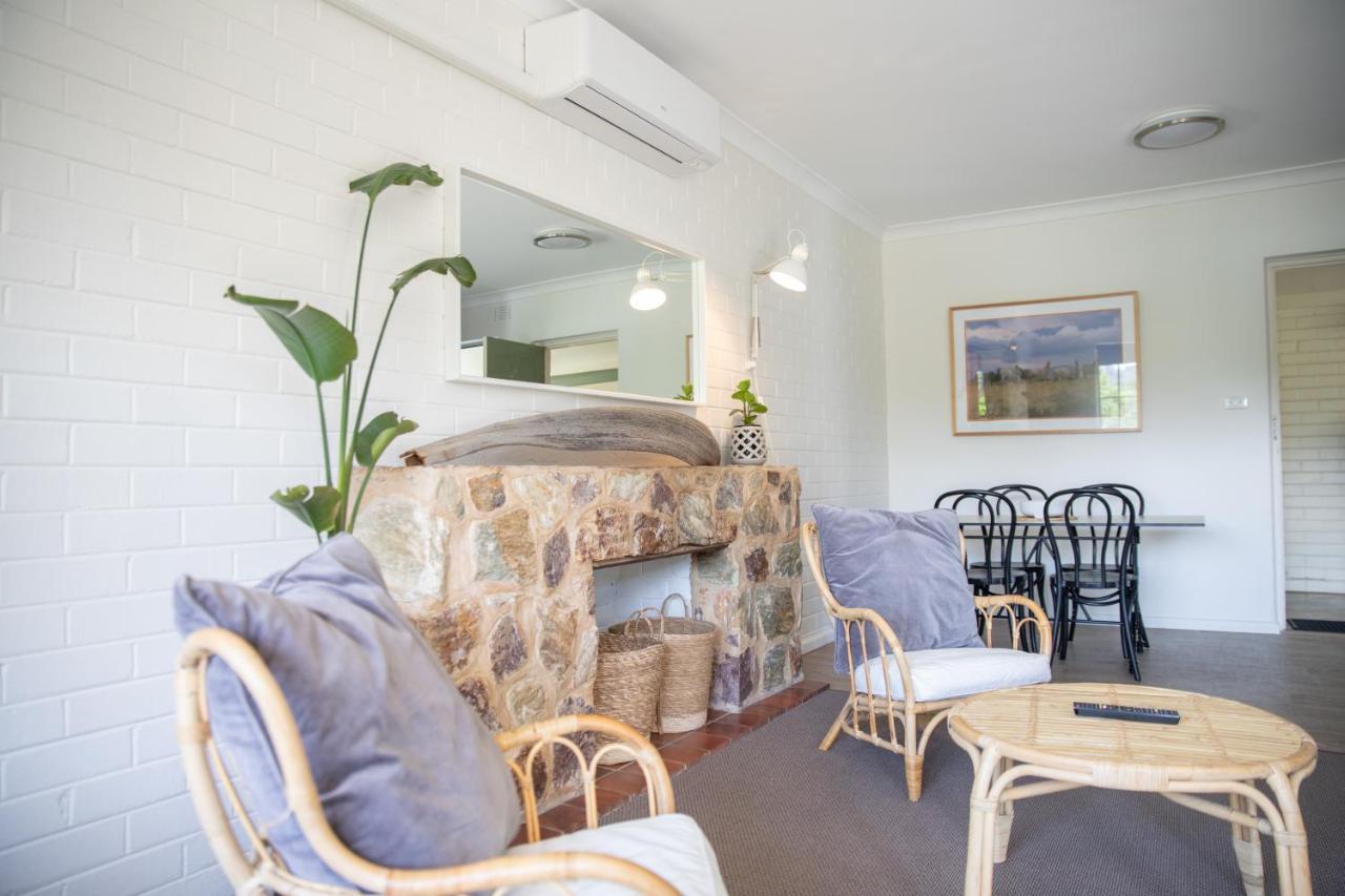 Motel Harriet House Tumut Esterno foto
