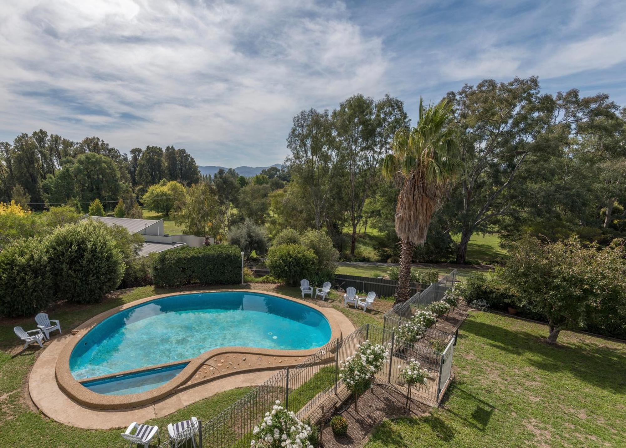 Motel Harriet House Tumut Esterno foto