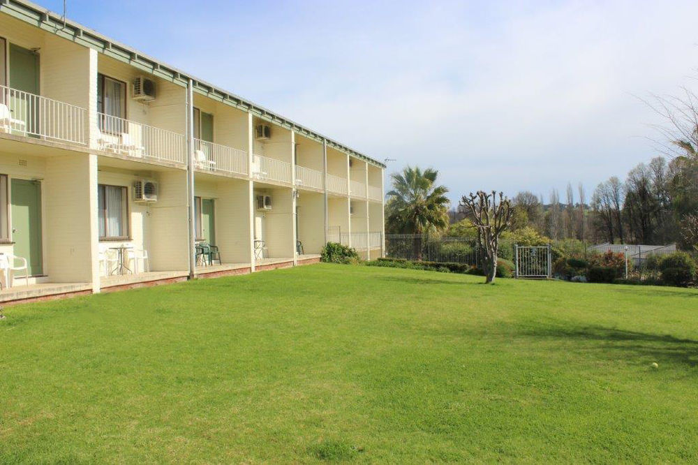Motel Harriet House Tumut Esterno foto